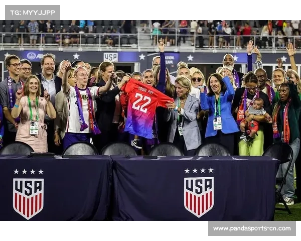 巴萨女足薪资集体谈判达成协议同工同酬创历史先例实现性别平等突破 巴萨女足薪资集体谈判达成协议同工同酬创历史先例实现性别平等突破